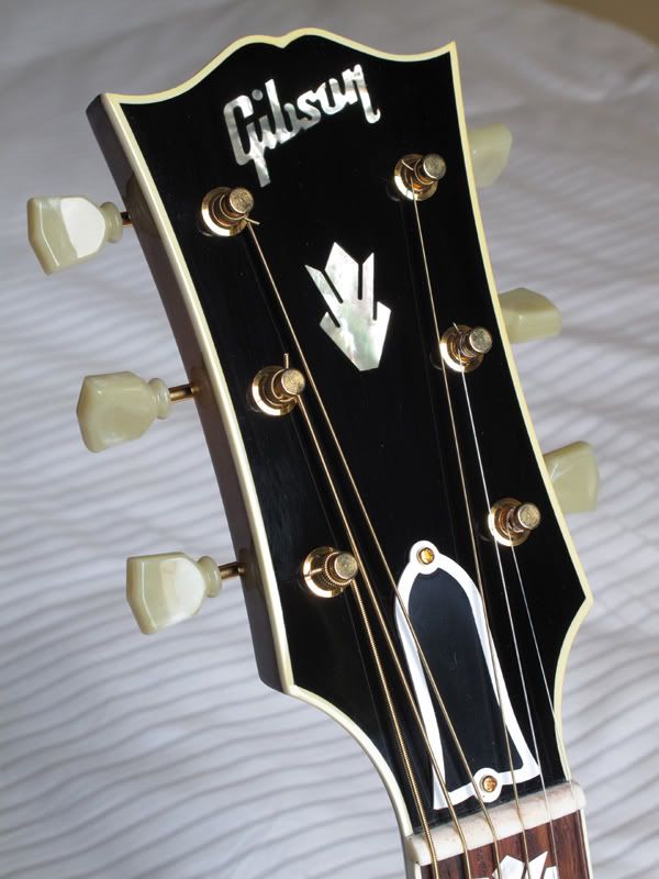headstock-front-small.jpg