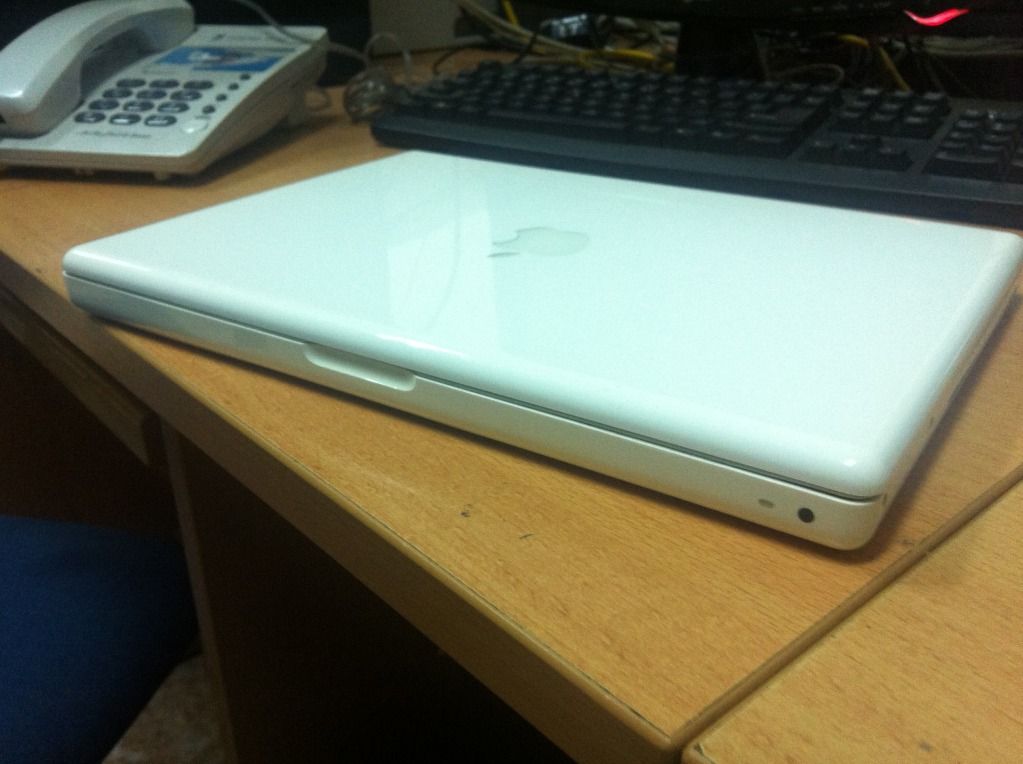 E cần tiền. Đấu giá Laptop MACBOOK. End 23h30 ngày 10/07/2012 - 3