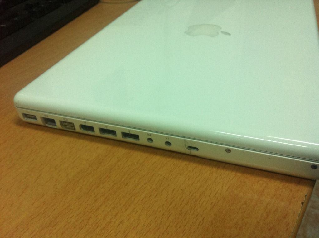 E cần tiền. Đấu giá Laptop MACBOOK. End 23h30 ngày 10/07/2012 - 2