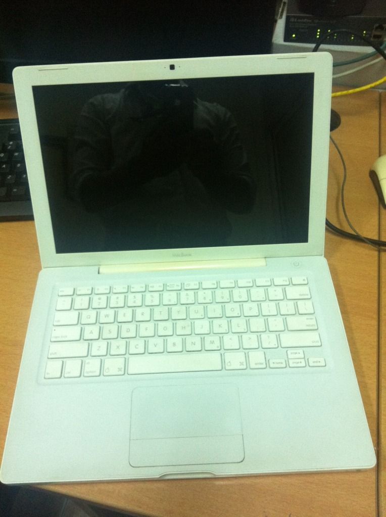 E cần tiền. Đấu giá Laptop MACBOOK. End 23h30 ngày 10/07/2012 - 1