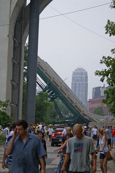 more wreckage of fallen bridge