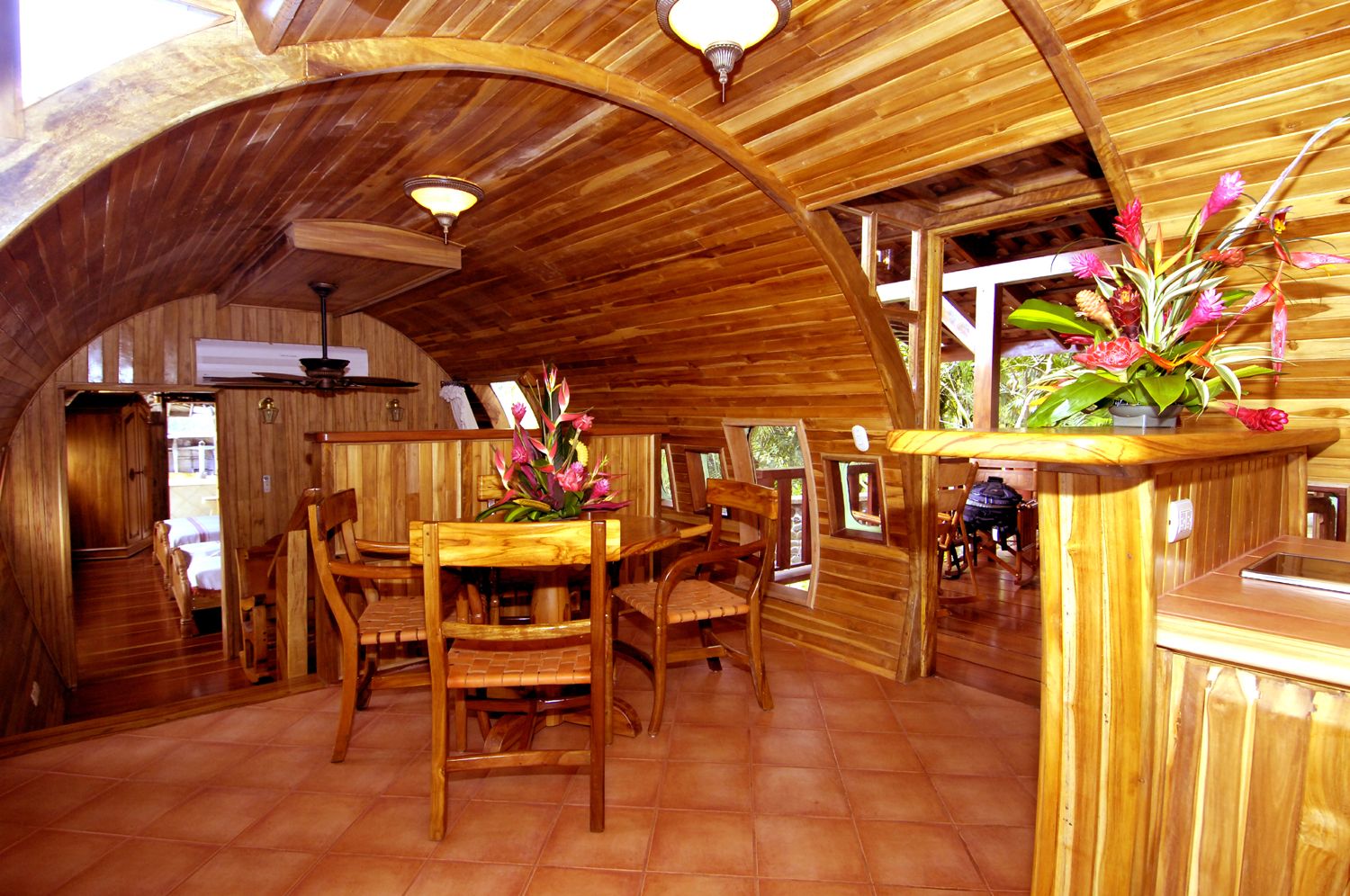 Kitchenette Dining Foyer