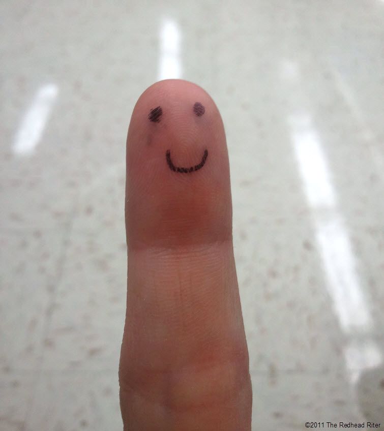 finger face