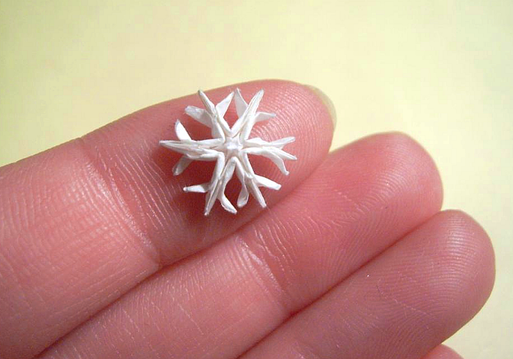 Snowflake Nano-Orgami by Anja Markiewicz